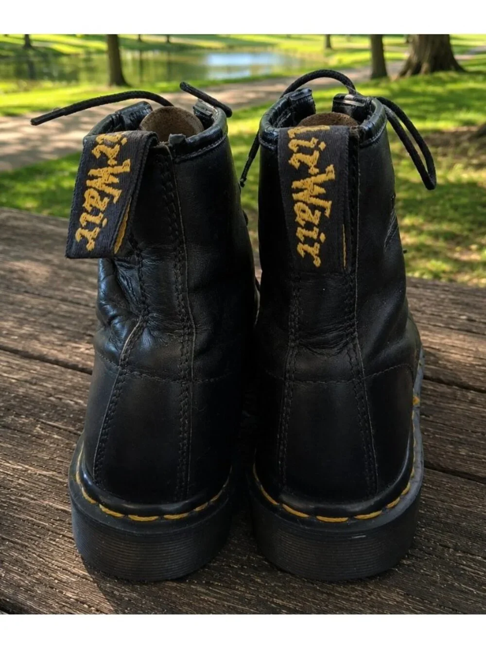 Dr. Martens Vintage 1460 Made in England Black Leather 8 Eye Combat Boots Mens 9